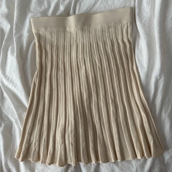 Sandro Cream Pleated Mini Skirt - Picture 3 of 5